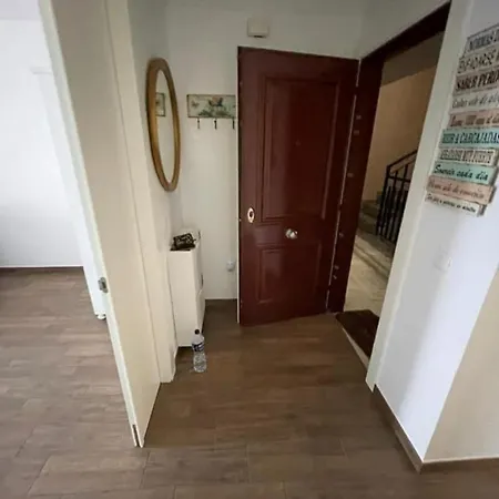 En Piso Compartido Homestay *