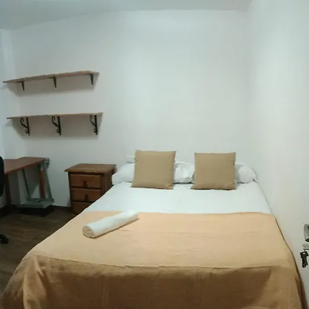 Homestay En Piso Compartido *